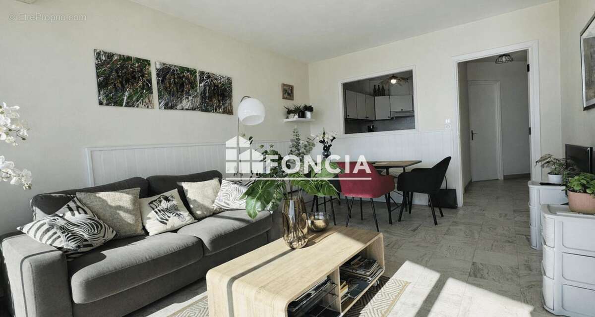 Appartement à SAINT-RAPHAEL