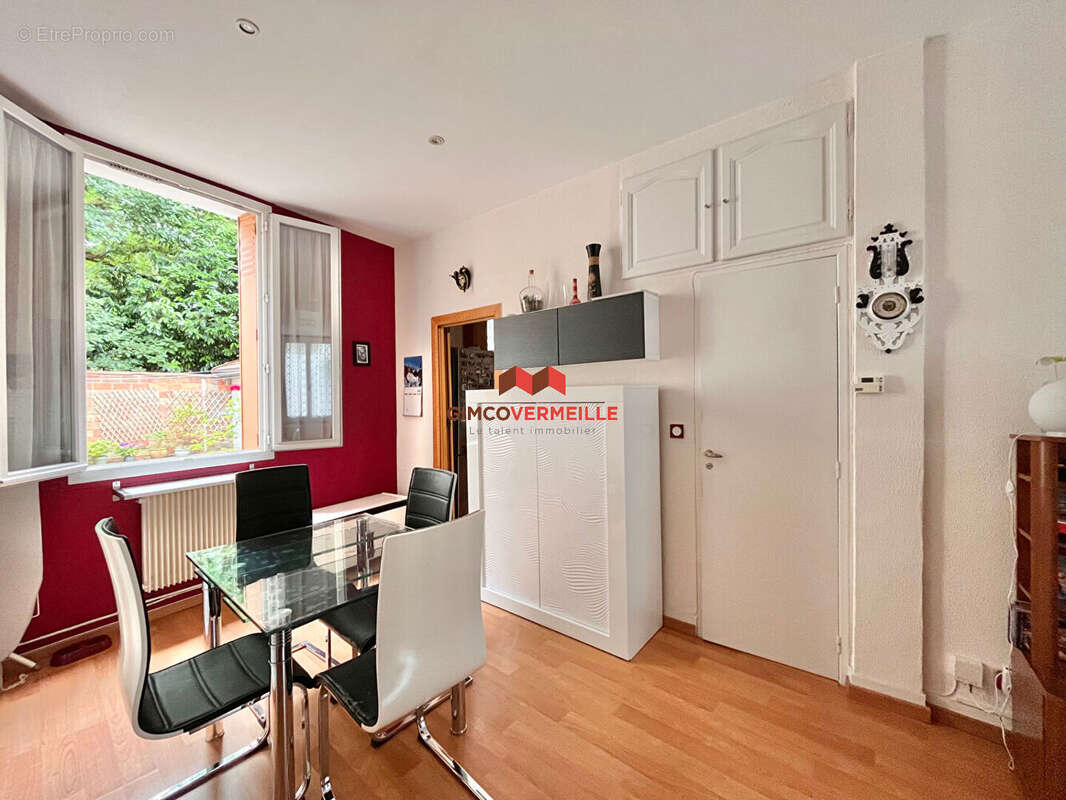 Appartement à LE VESINET