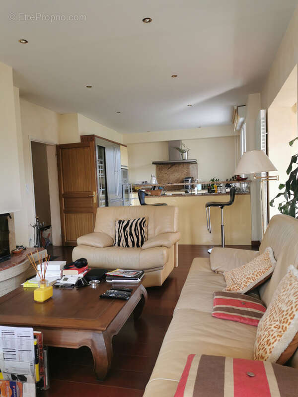 Maison à MURAT-SUR-VEBRE