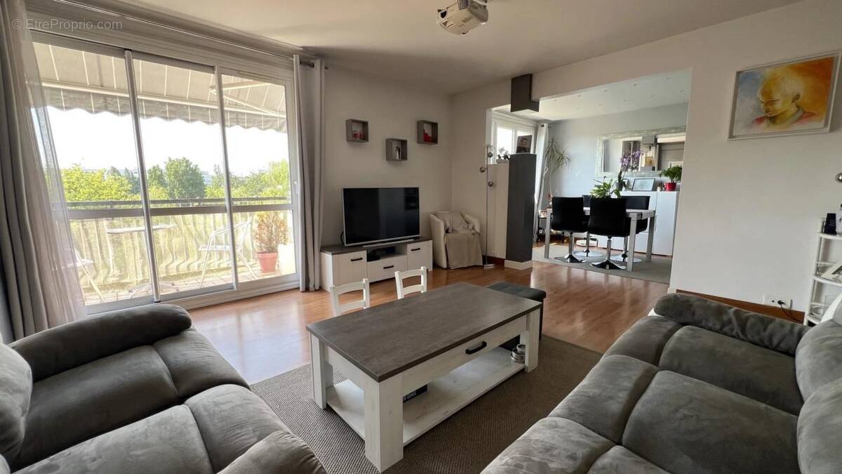 Appartement à PLAISIR