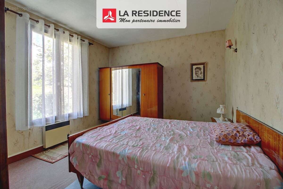 Maison à SAINT-ETIENNE-DU-ROUVRAY