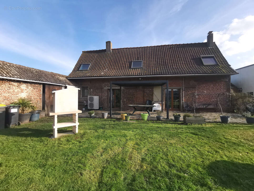 Maison à LA GORGUE