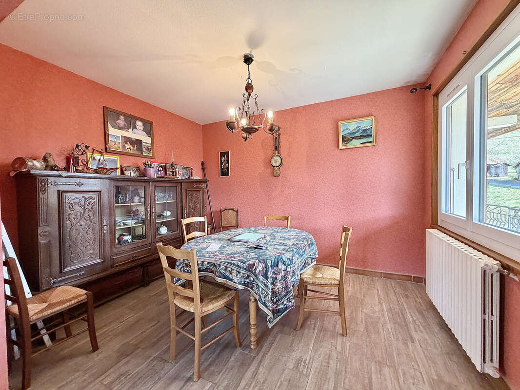 Maison à VIUZ-EN-SALLAZ