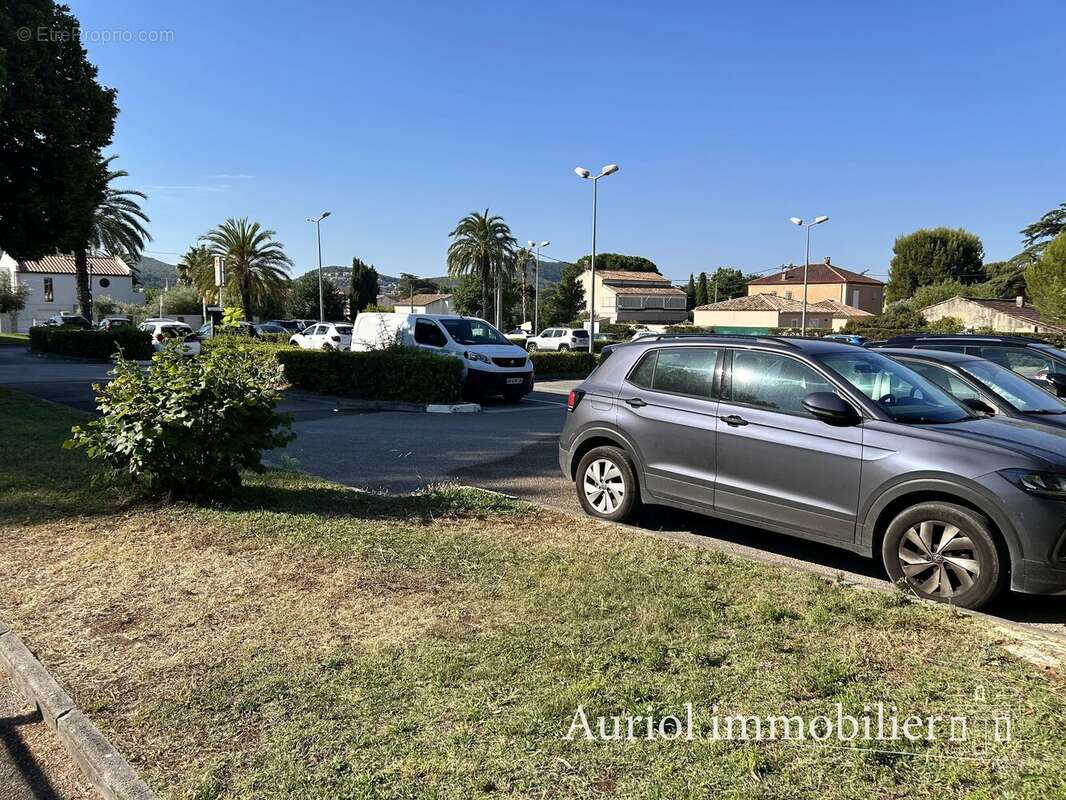Appartement à SAINT-CYR-SUR-MER
