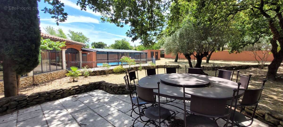 A vendre Saint paul trois chateaux Maison 5 chambres avec piscine - photo 4
