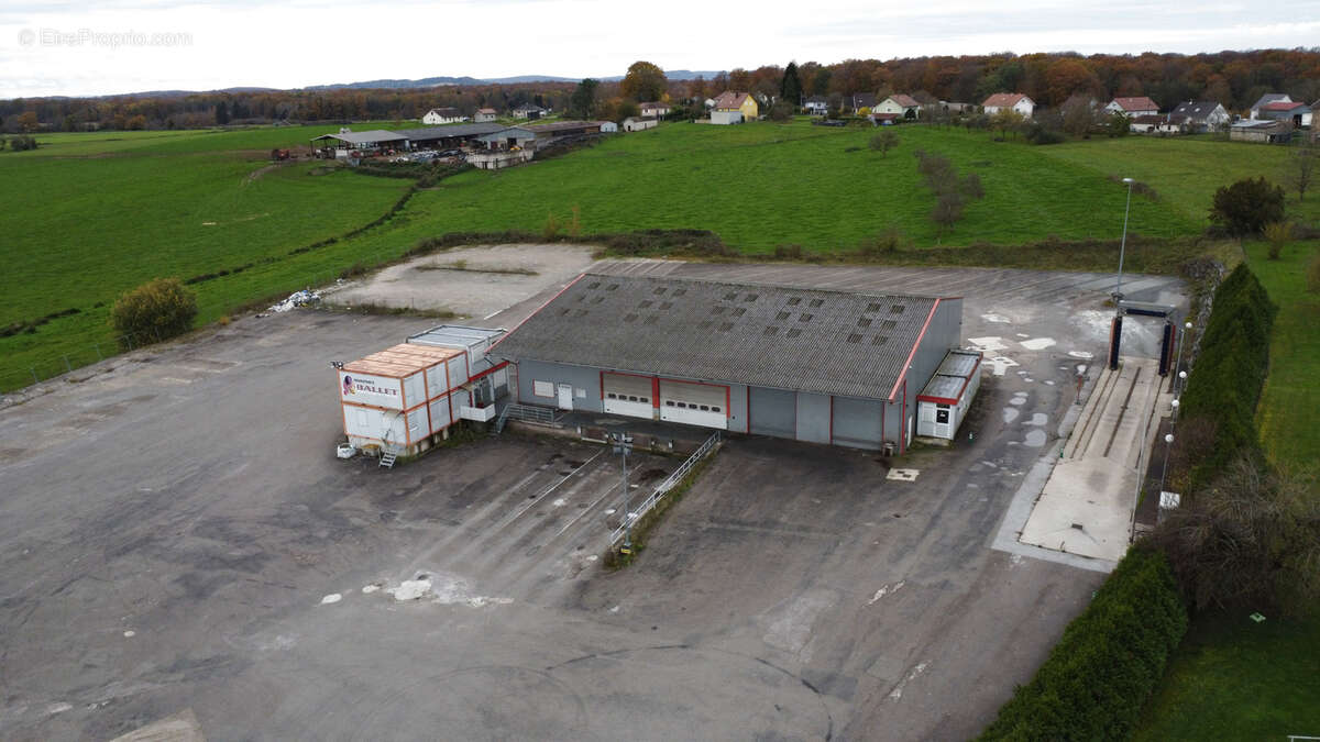 Commerce à FROTEY-LES-LURE