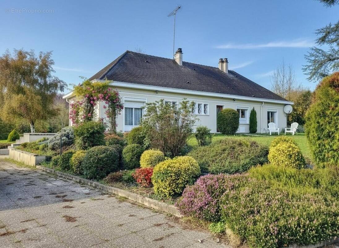 Photo 1 - Maison à SAINT-DENIS-LES-PONTS