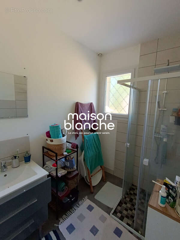Maison 89 m² à Coutras  - photo 4