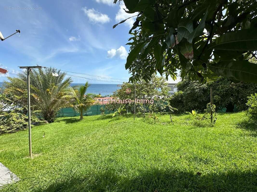 Maison à LA TRINITE