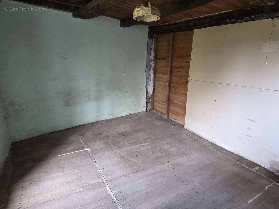 Maison à CURVALLE