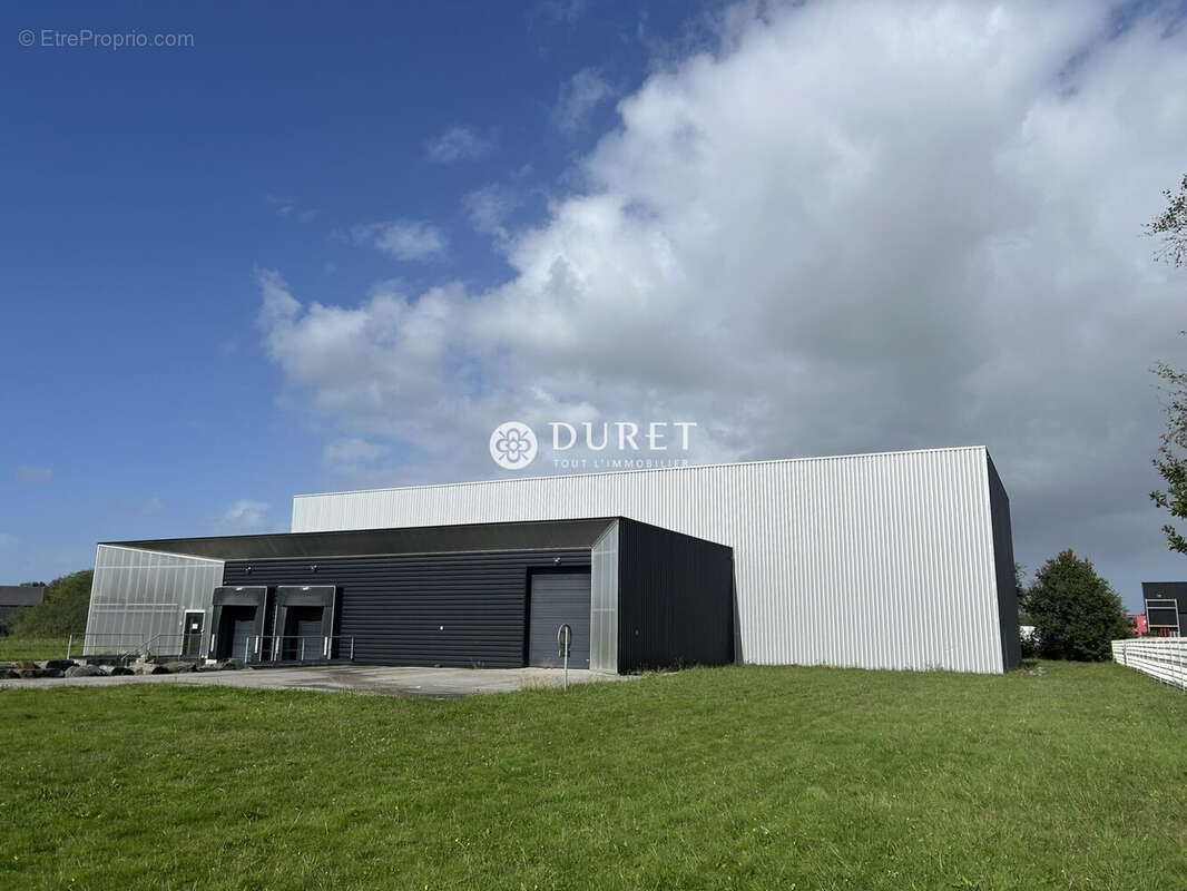 Commerce à LE GIROUARD