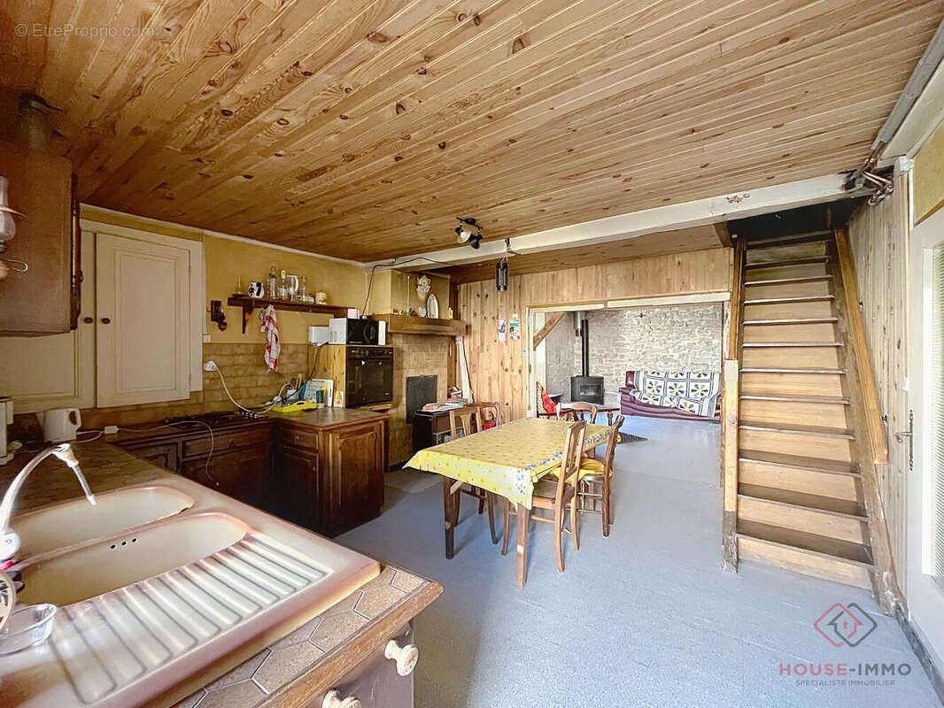 Maison 84 m² à Baresia-Sur-L'ain  - photo 8