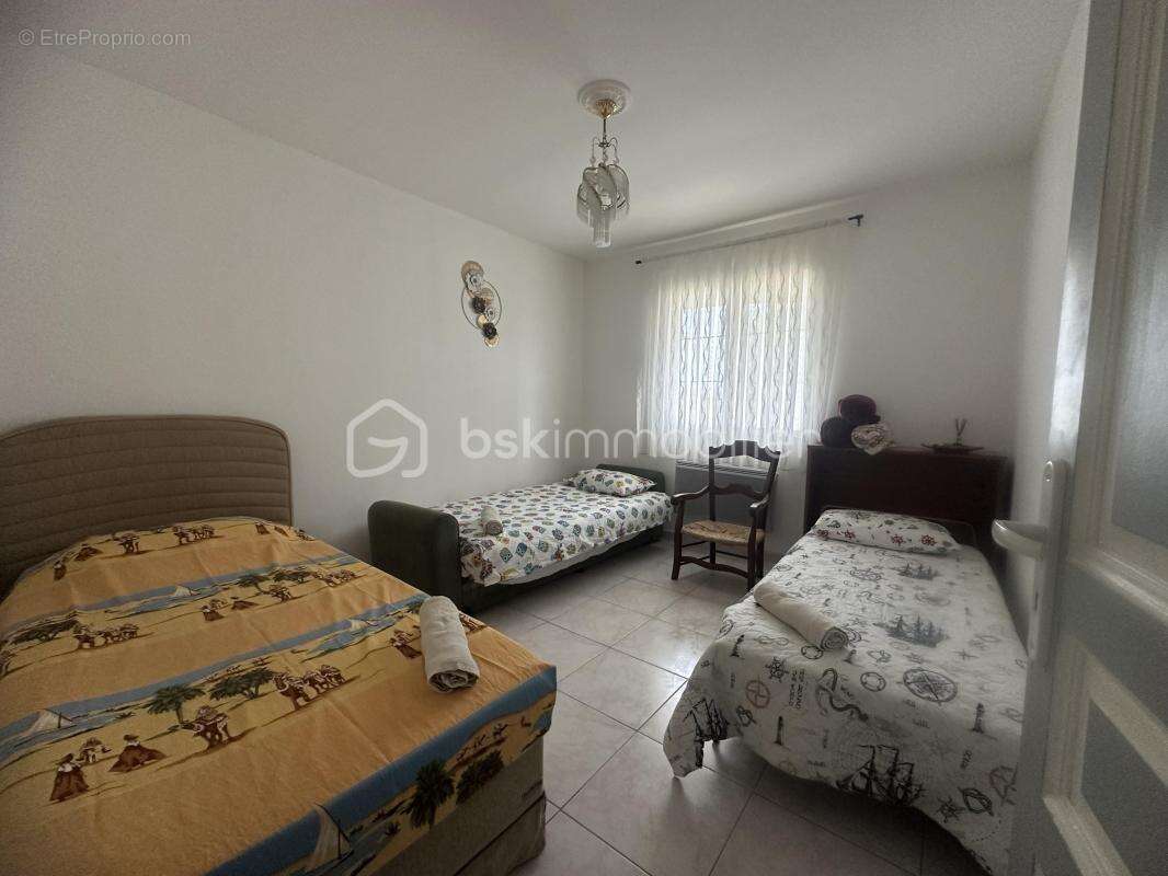 Maison à RIBAUTE-LES-TAVERNES