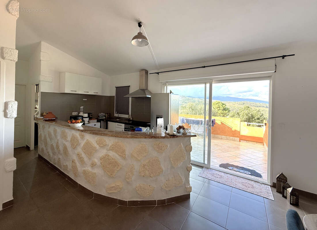 Appartement à SARI-SOLENZARA