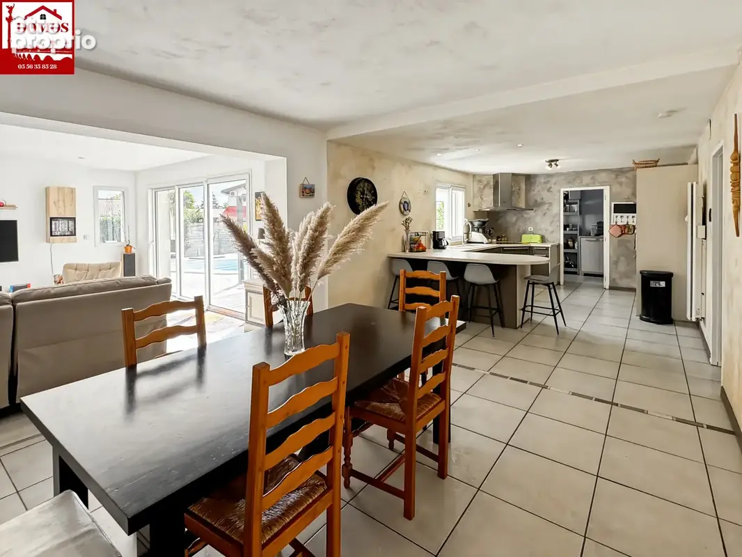 Exclusivité - parempuyre - villa 8 pièces avec piscine - photo 3