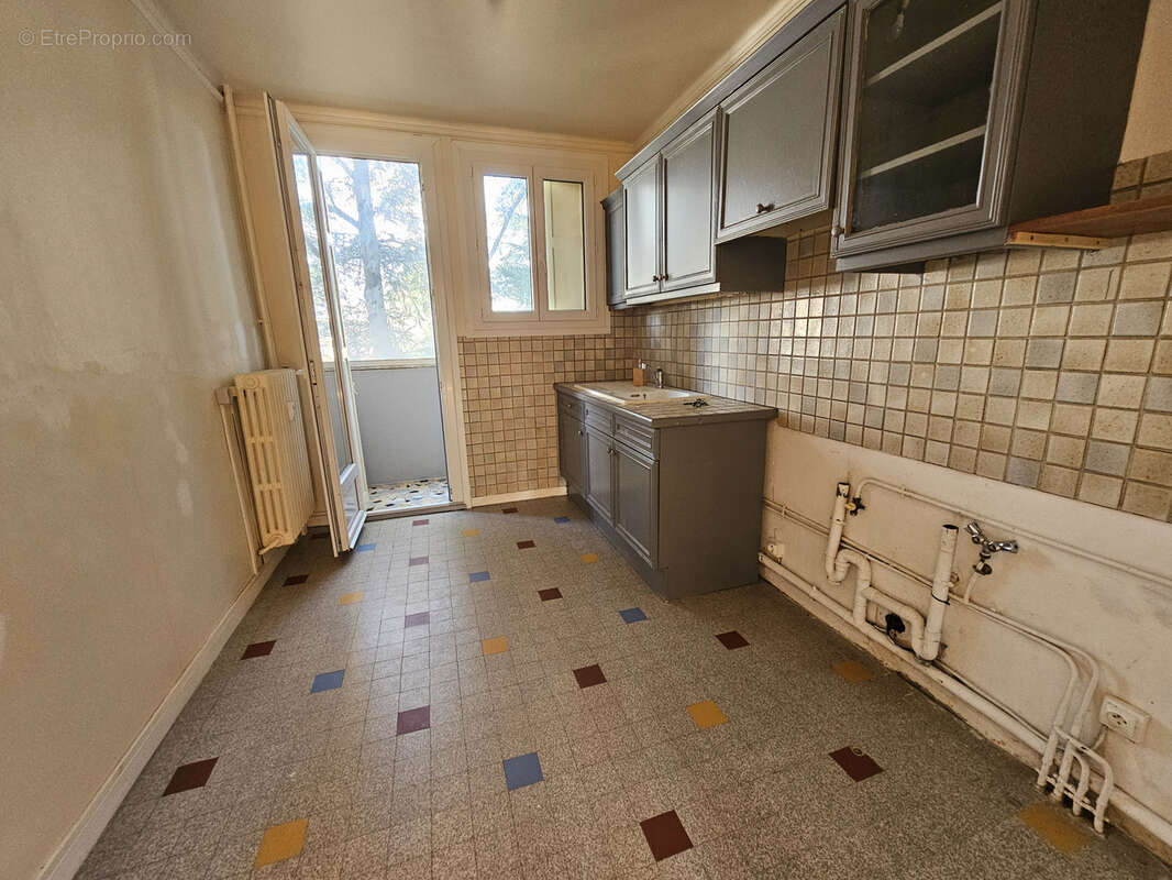 Appartement à SAINT-ETIENNE