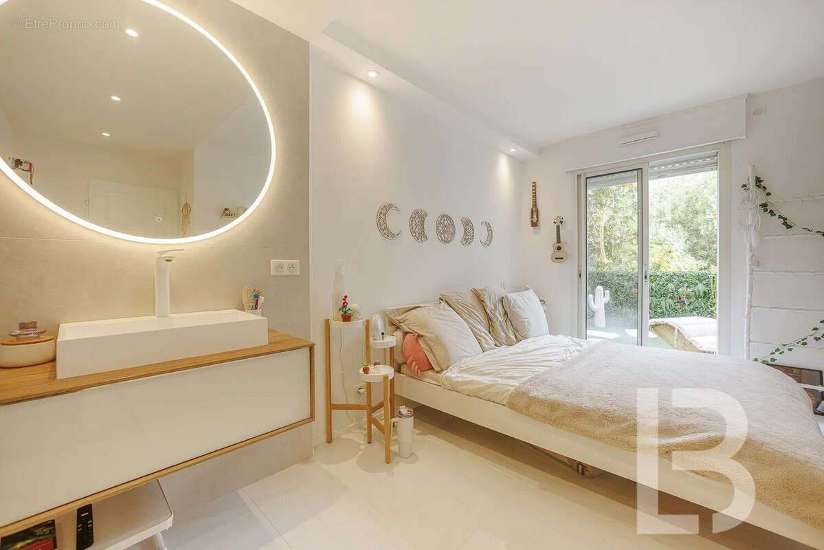 Appartement à MOUGINS