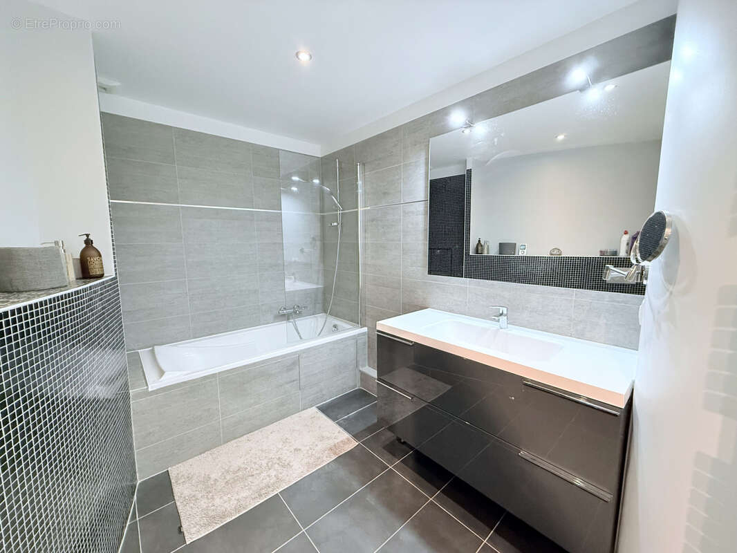 Appartement à PARIS-4E