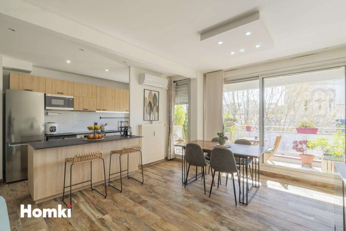 Appartement à MARSEILLE-8E