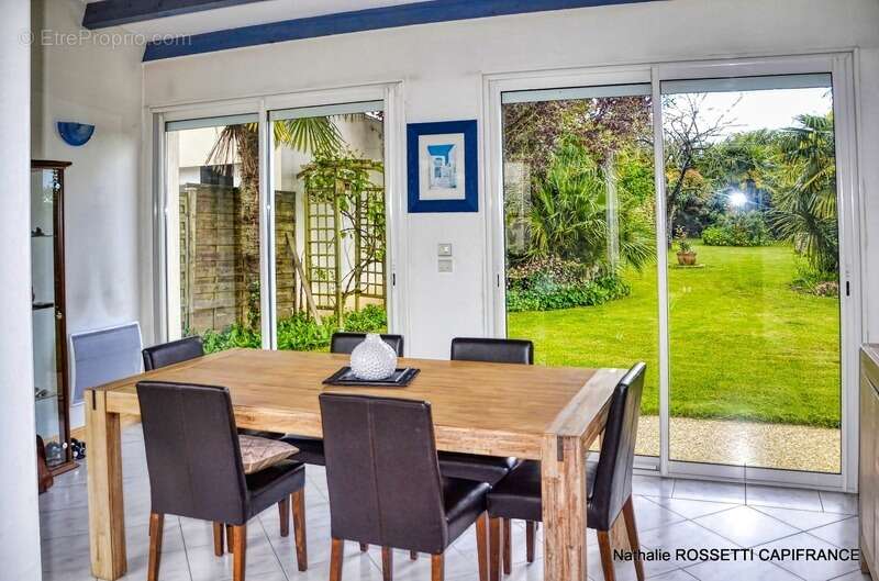 Maison à vendre 6 pièces LA GREVE SUR MIGNON (17)Maison de charme avec jardin paysagé et dépendance – 133 m² habitables sur 947  - photo 6