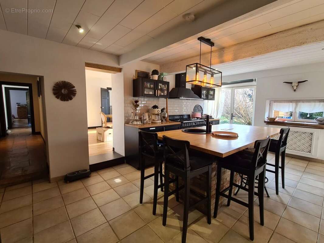 Maison à GRATENTOUR