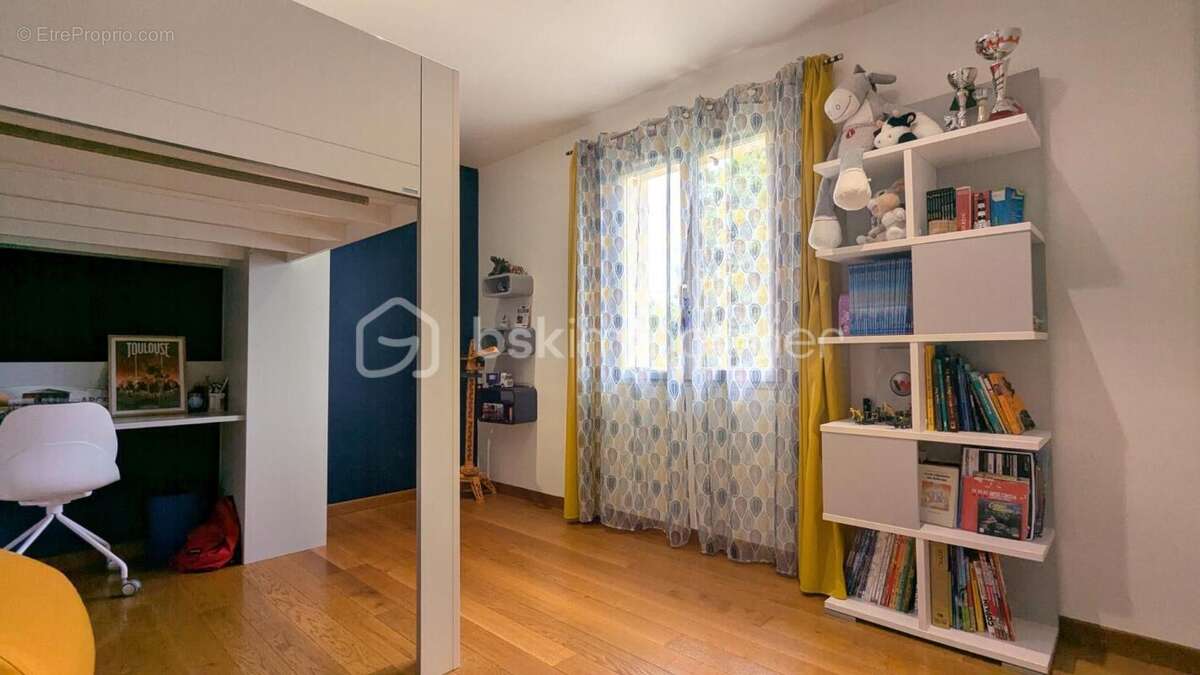 Maison à PUY-L&#039;EVEQUE