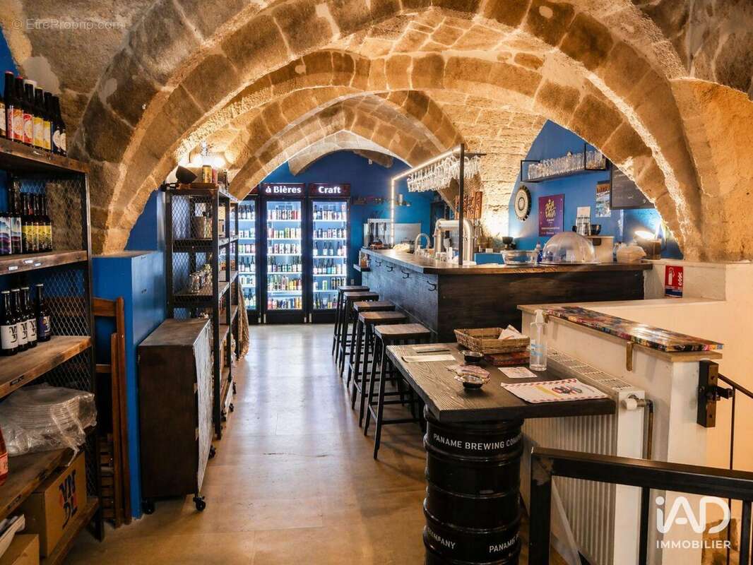 Photo 2 - Commerce à UZES