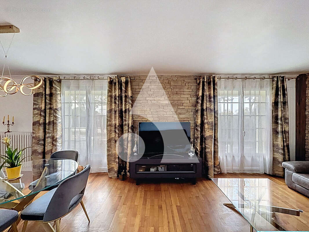 Maison à RUEIL-MALMAISON