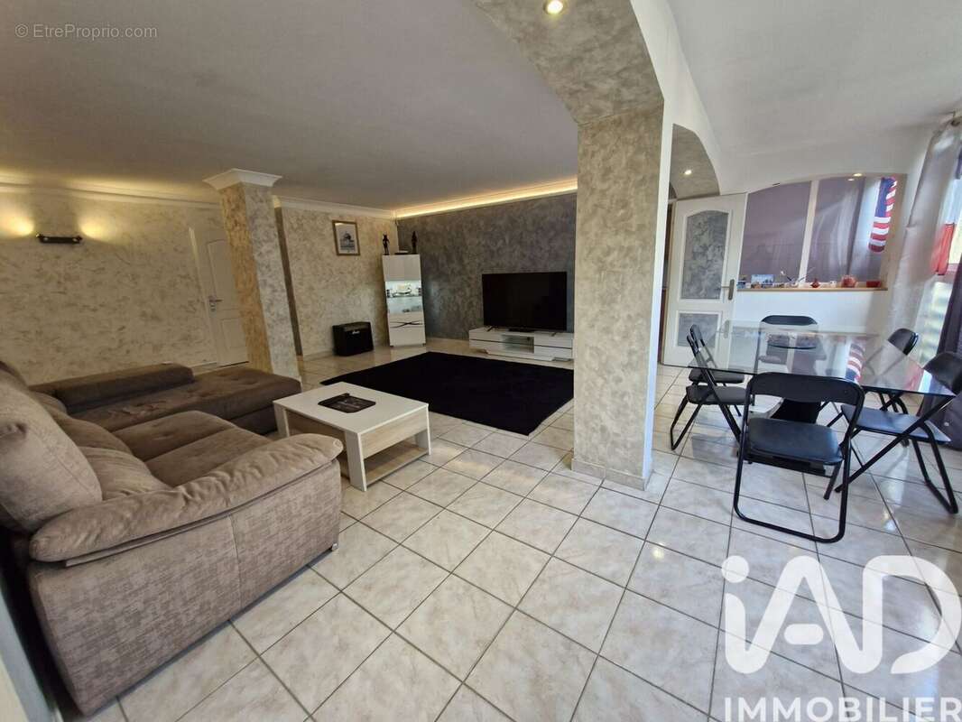 Photo 2 - Appartement à LA VALETTE-DU-VAR