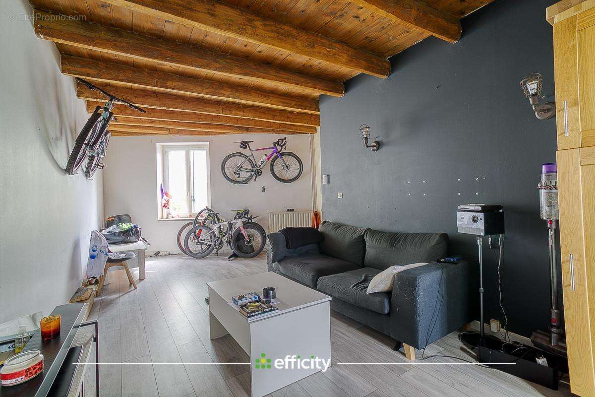 Appartement à VILLETTE-D'ANTHON