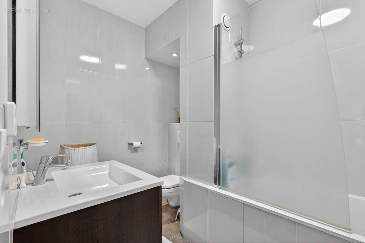 Appartement à PARIS-15E