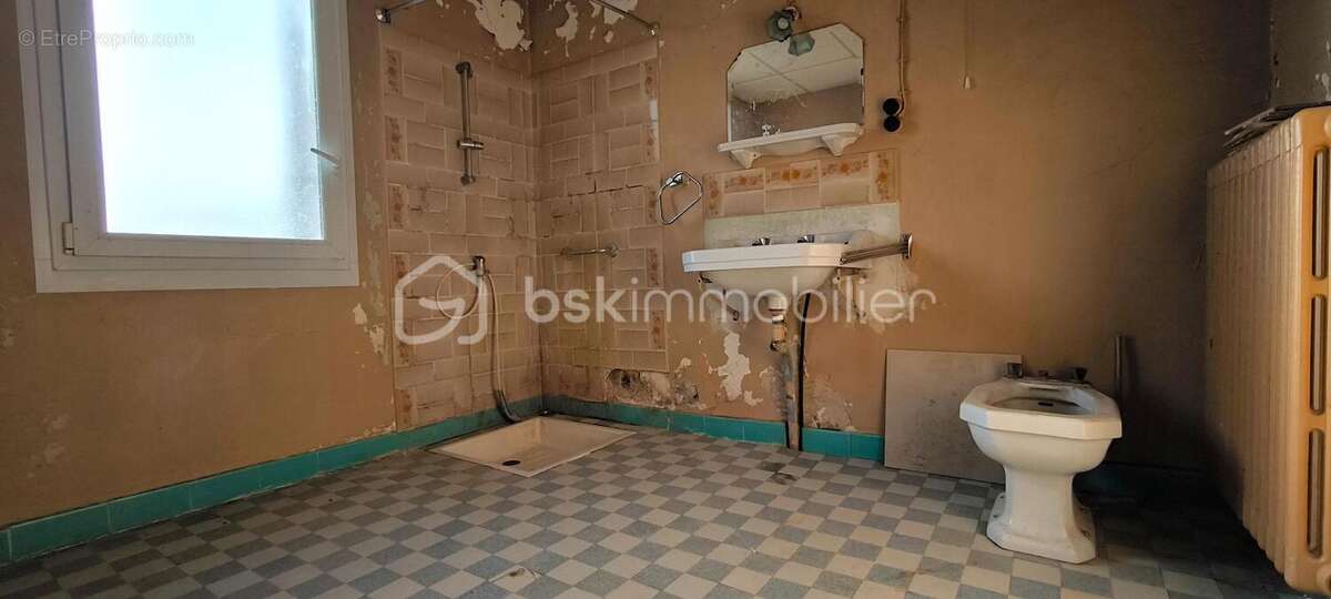 A vendre maison avec un jardin et 2 places de parking sur Vernègues - photo 11