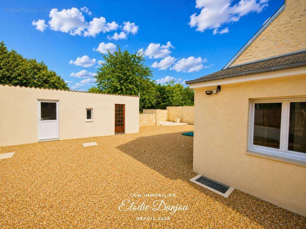 Maison de caractère entièrement rénovée – Vie de plain-pied – 2 chambres – Terrain clos – Proche Morée et Châteaudun - photo 14