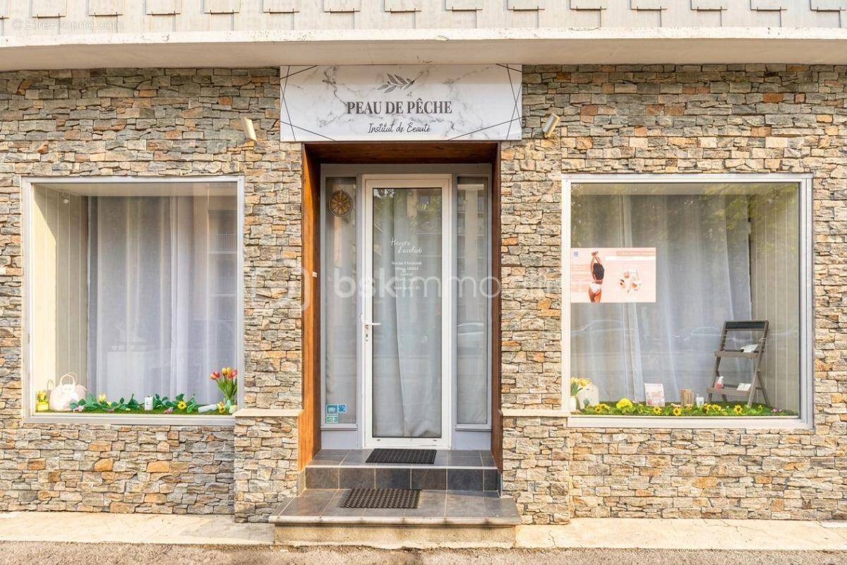 Commerce à SAINT-JEAN-DE-MAURIENNE