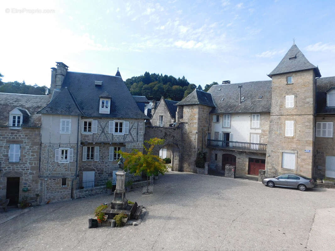 CORREZE. Ville de CORREZE. Maison en pierre avec 6 chambres. - photo 18