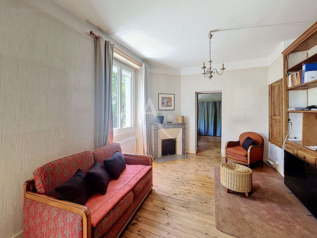 Maison à MERCUES