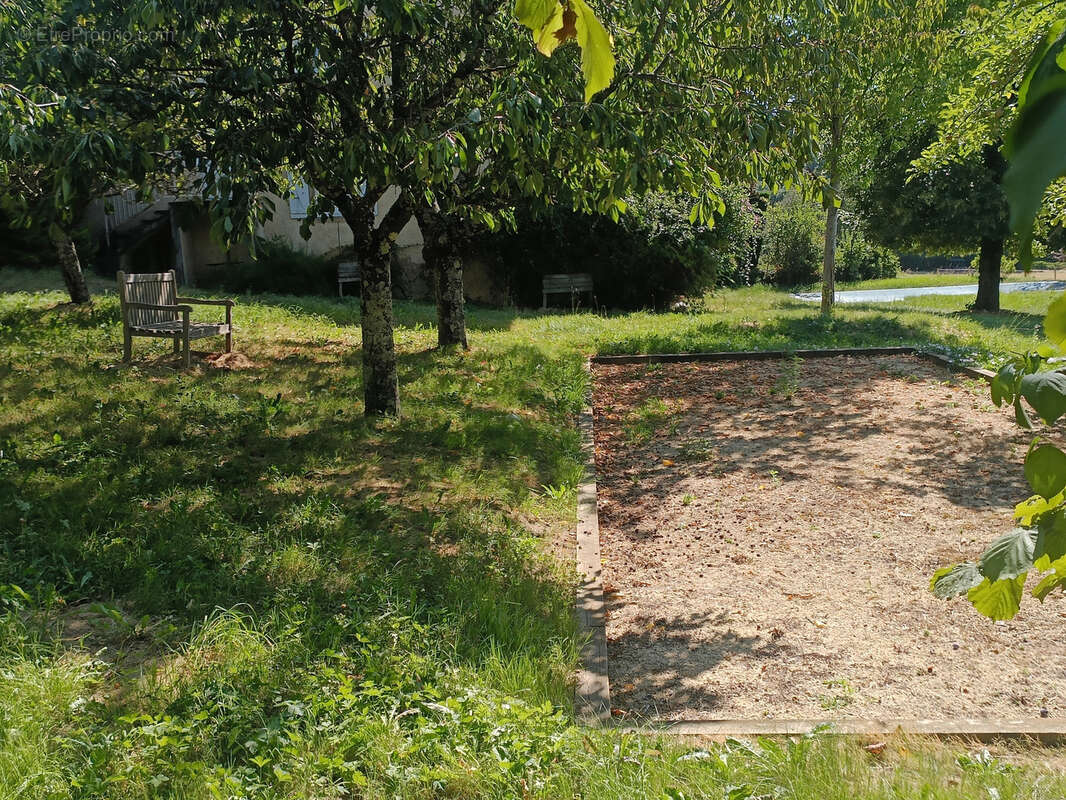 PRIMARETTE belle Bâtisse 280m2 avec terrain attenant de 2 hectares - photo 10