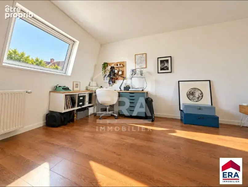 CROIX CENTRE - Maison 4 chambres - 133 m² - Jardin - Garage - photo 10