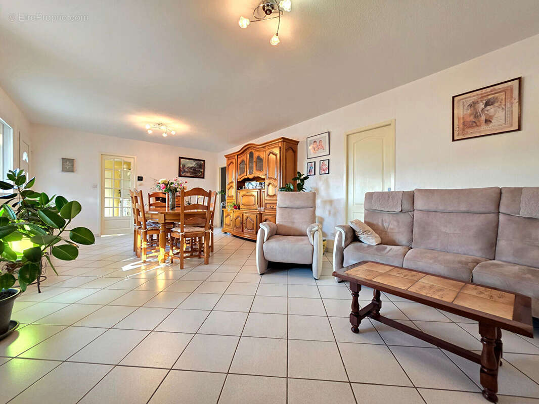 Maison à BOURG-DE-PEAGE