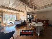 Appartement à LILLEBONNE