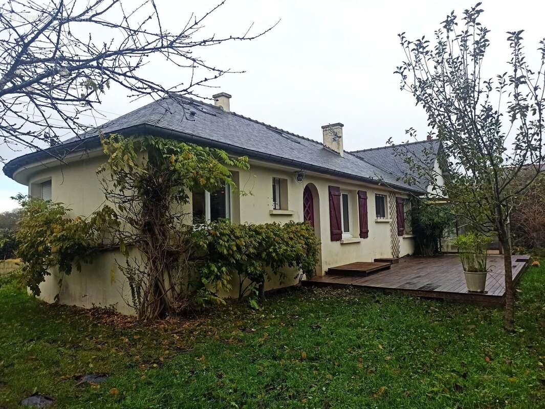 Maison à PLOUER-SUR-RANCE