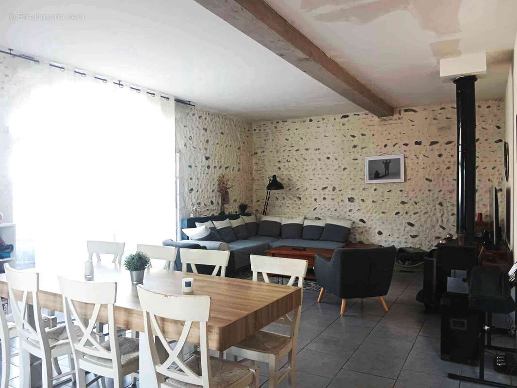 Maison à ARTIX
