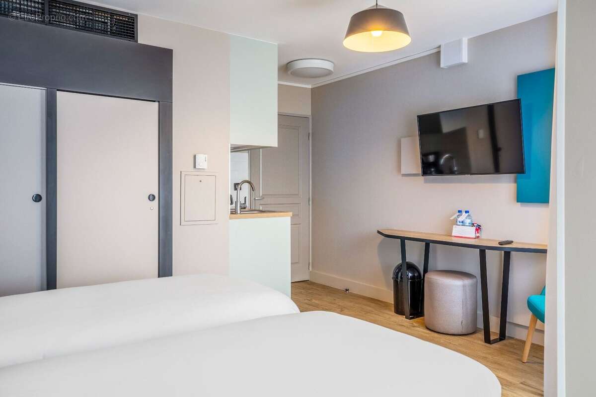 INVESTISSEMENT LOCATIF  Bois-d'Arcy  Résidence Affaires Appart'City Confort St Quentin en Yvelines - 6.70% de rentabilité - photo 3