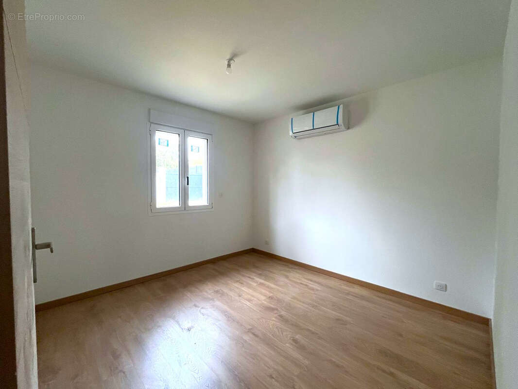 Maison à BREUILPONT