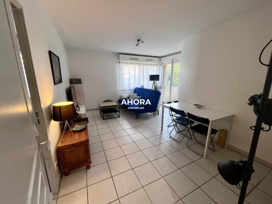 Appartement à MARSEILLE-9E
