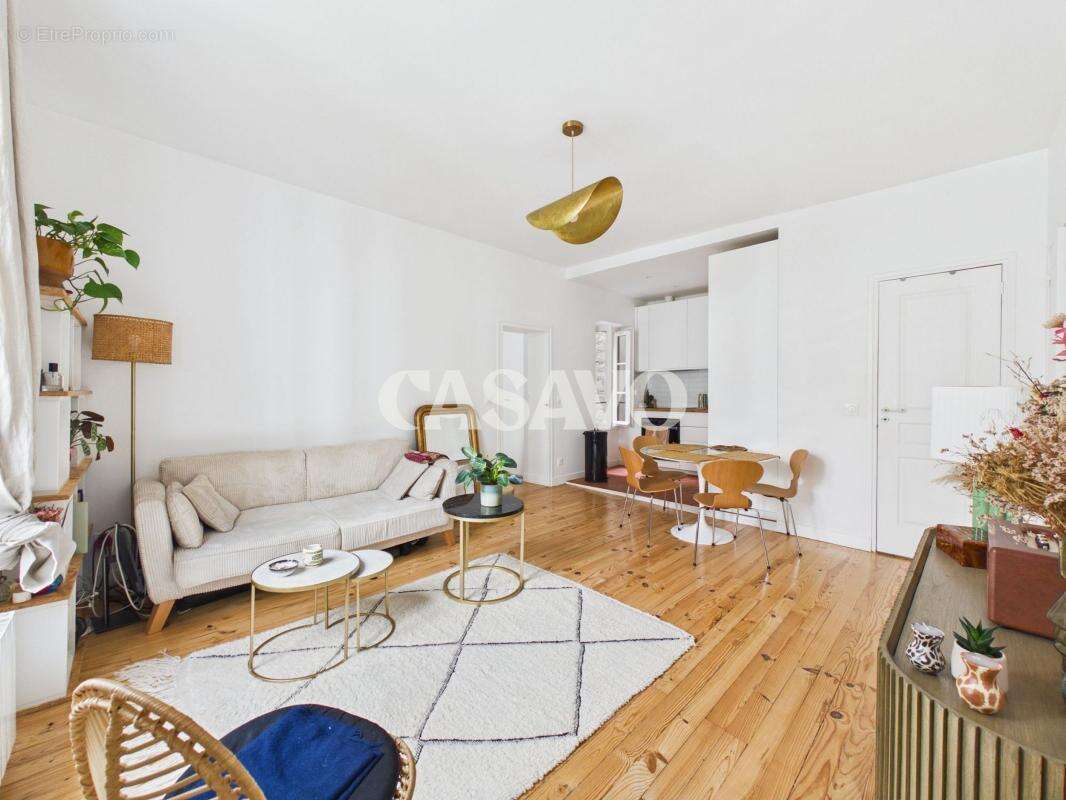 Appartement à PARIS-10E
