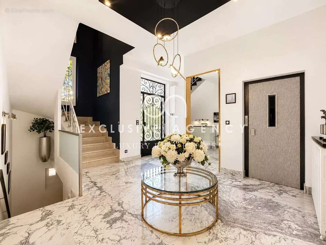 Cannet Europe maison bourgeoise 302m² au calme - photo 8