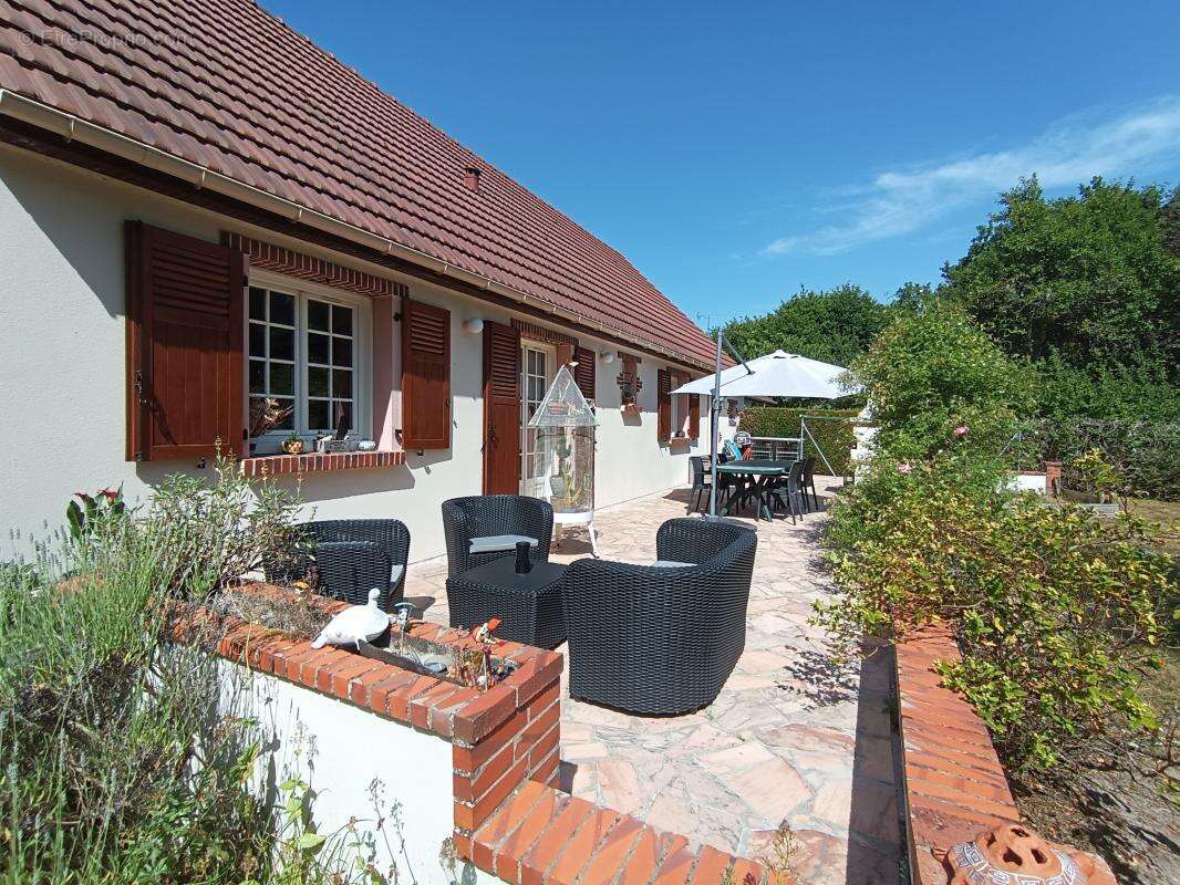 Maison à MENESTREAU-EN-VILLETTE