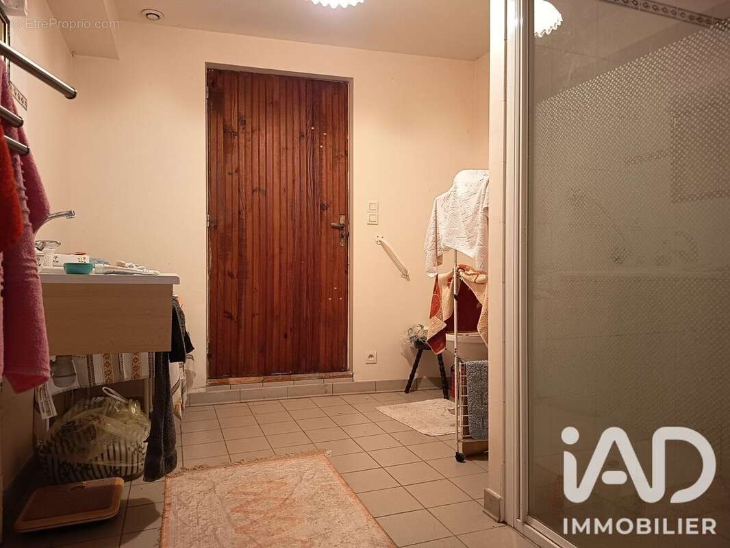 Maison 255 m² à Marcay  - photo 9