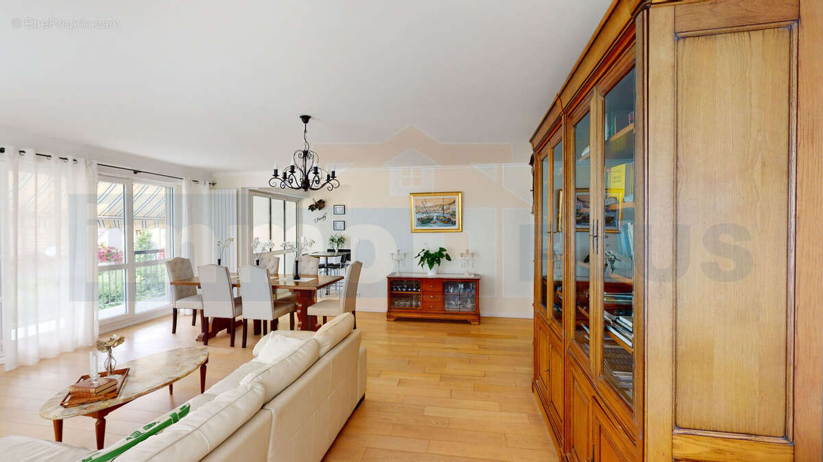 Appartement à BOIS-D'ARCY